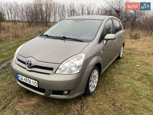 Toyota Corolla verso, 2006г. 2.2л. дизель Черкаси в кредит