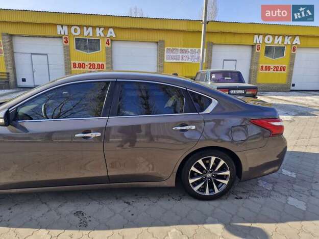 Nissan Altima, 2016г. 2.5л. бензин Черкаси в кредит