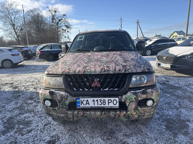 Mitsubishi Pajero, 2002г. 3.0л. бензин Рівне в кредит