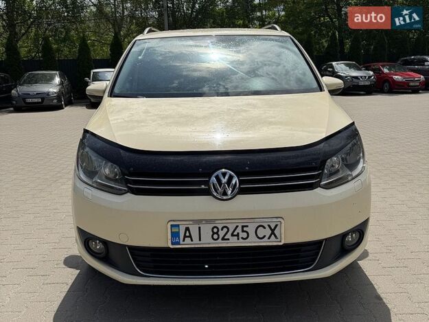 Volkswagen Touran, 2013г. 1.6л. дизель Київ в кредит
