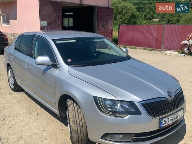 Skoda Superb, 2014г. 2.0л. дизель Ужгород в кредит