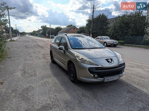 Peugeot 207, 2008г. 1.6л. дизель Рівне в кредит