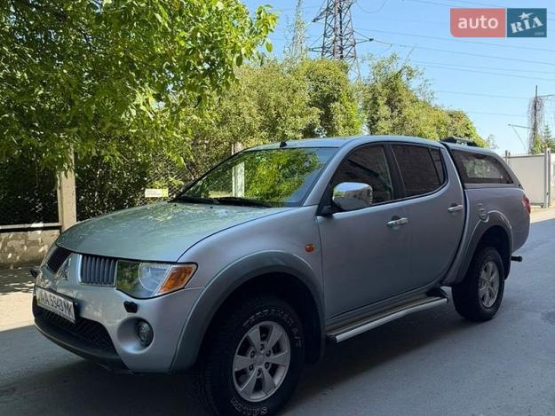Mitsubishi L 200, 2008г. 2.5л. дизель Чернівці в кредит