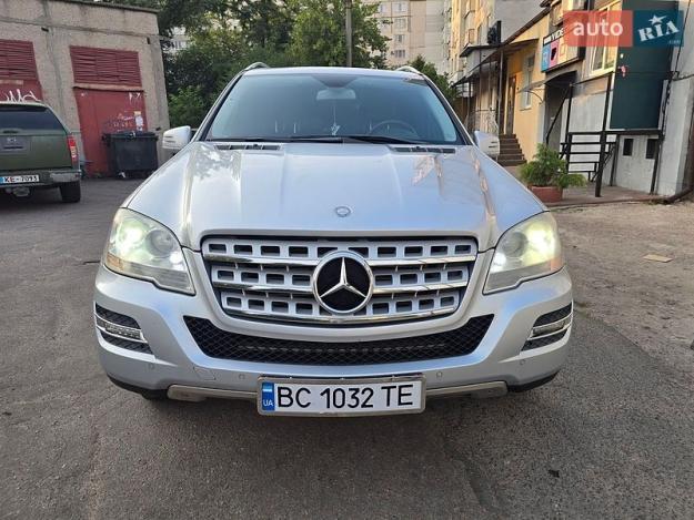Mercedes-benz M-class, 2010г. 3.0л. дизель Черкаси в кредит