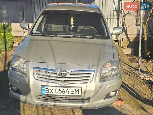 Toyota Avensis, 2006г. 2.0л. бензин Хмельницький в кредит