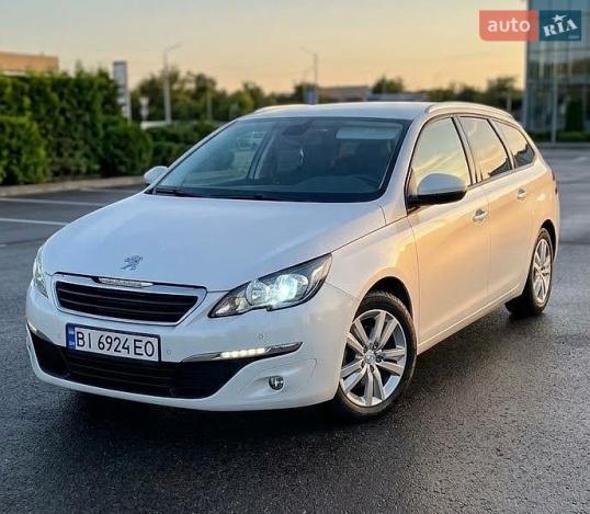 Peugeot 308, 2015г. 1.6л. дизель Полтава в кредит