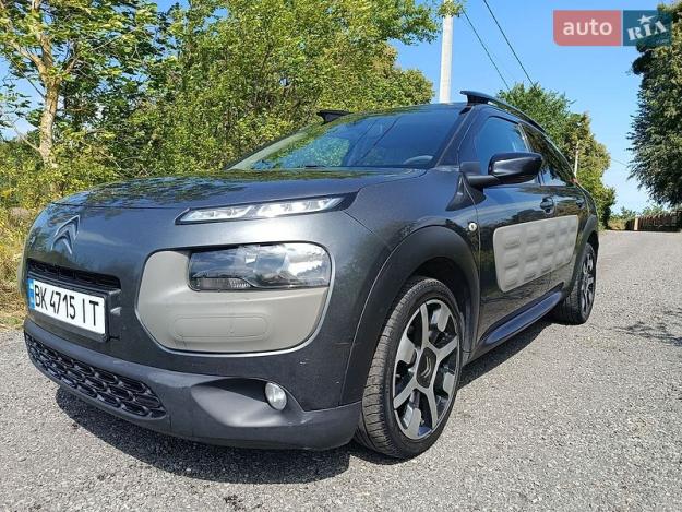 Citroen C4 cactus, 2015г. 1.6л. дизель Рівне в кредит