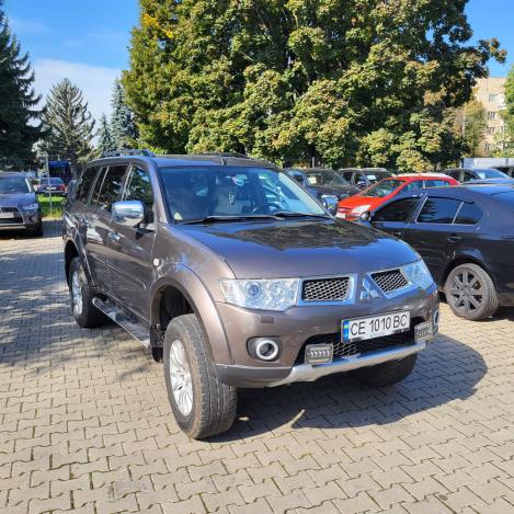 Mitsubishi Pajero sport, 2010г. 2.5л. дизель Чернівці в кредит