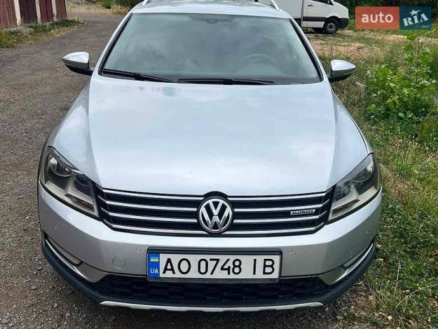 Volkswagen Passat alltrack, 2013г. 2.0л. дизель Ужгород в кредит