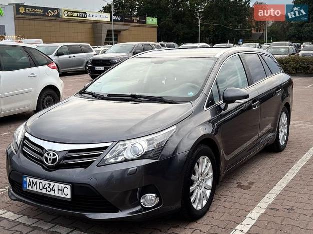 Toyota Avensis, 2013г. 2.0л. дизель Житомир в кредит
