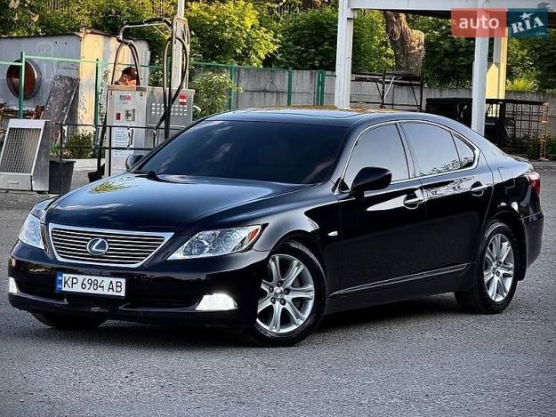 Lexus Ls, 2008г. 4.6л. бензин Запоріжжя в кредит