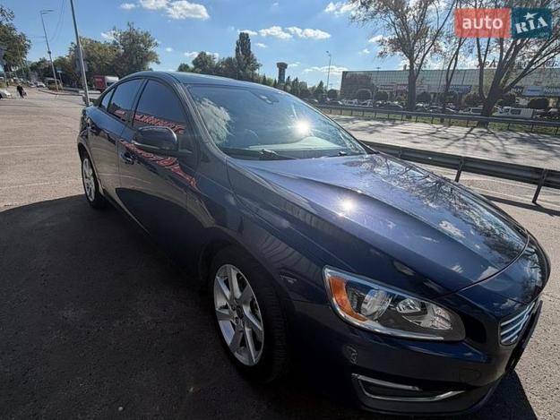 Volvo S60, 2014г. 2.0л. бензин Київ в кредит