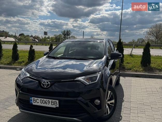 Toyota Rav4, 2017г. 2.0л. бензин Львів в кредит