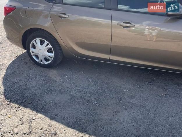 Opel Astra, 2012г. 1.4л. бензин Львів в кредит