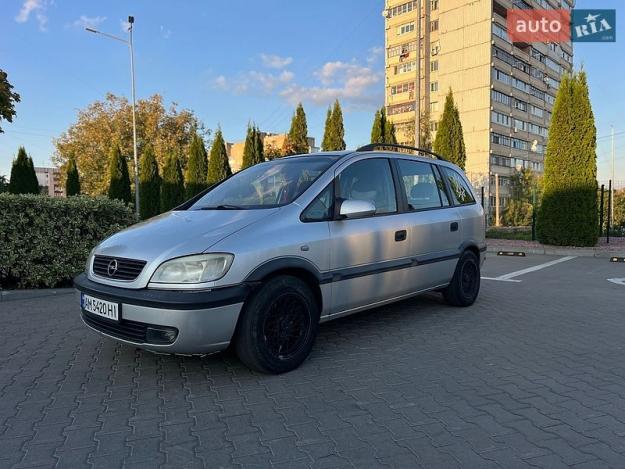 Opel Zafira, 2002г. 2.0л. дизель Житомир в кредит
