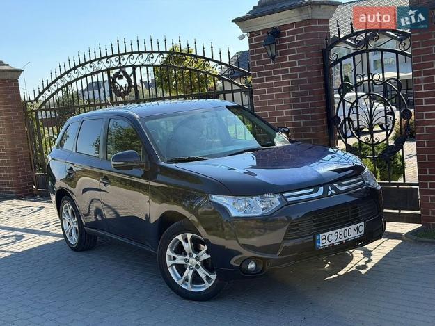 Mitsubishi Outlander, 2013г. 2.4л. гібрид Львів в кредит