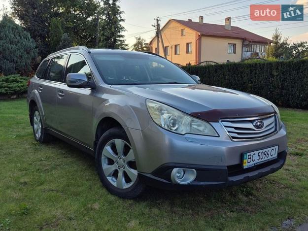 Subaru Outback, 2010г. 2.5л. бензин Львів в кредит