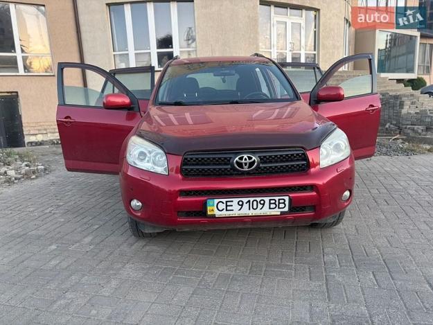 Toyota Rav4, 2006г. 2.0л. бензин Чернівці в кредит