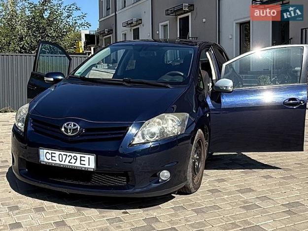 Toyota Auris, 2011г. 2.2л. дизель Чернівці в кредит