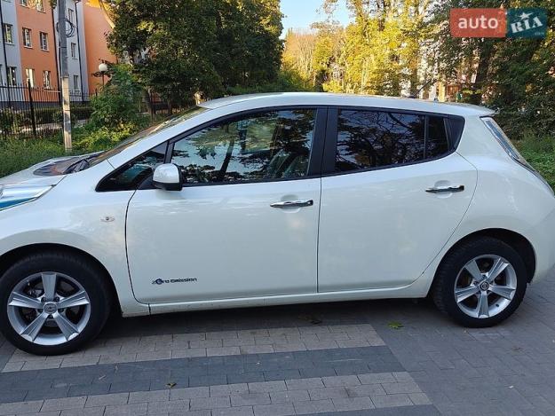 Nissan Leaf, 2014г. 0.0л. Електро Вінниця в кредит