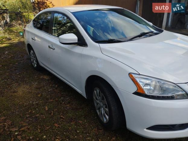 Nissan Sentra, 2013г. 1.8л. гібрид Львів в кредит