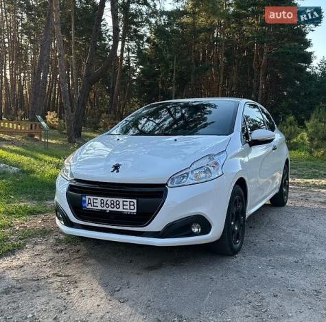 Peugeot 208, 2016г. 1.2л. бензин Кропивницький в кредит