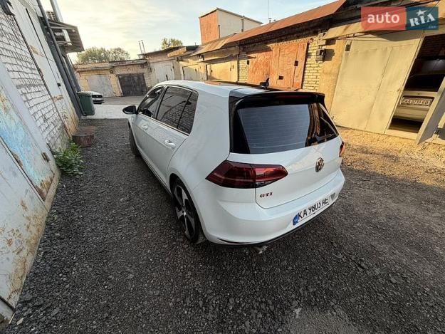 Volkswagen Golf gti, 2016г. 2.0л. бензин Київ в кредит