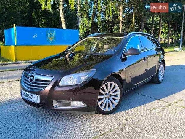 Opel Insignia, 2012г. 2.0л. дизель Житомир в кредит