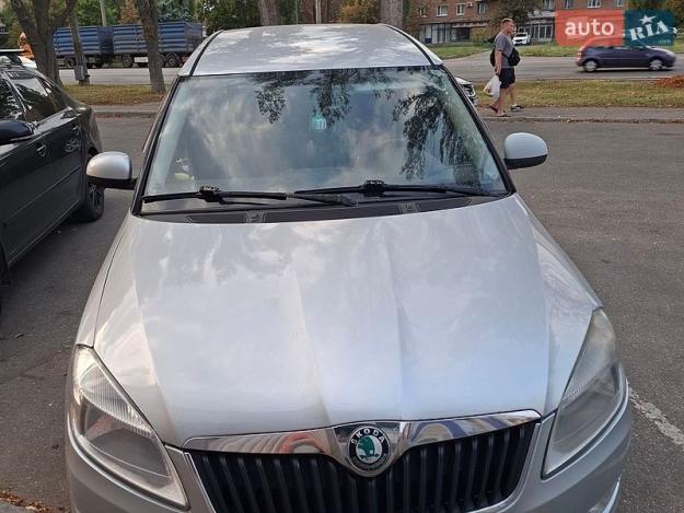 Skoda Roomster, 2010г. 1.4л. бензин Полтава в кредит