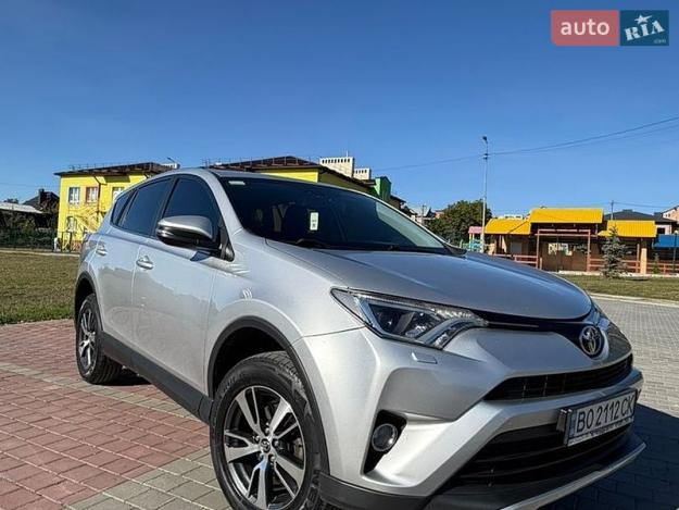 Toyota Rav4, 2015г. 2.2л. дизель Тернопіль в кредит