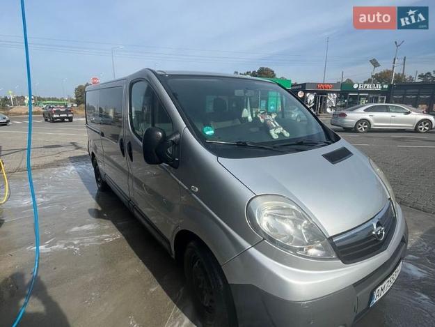 Opel Vivaro, 2010г. 2.5л. дизель Житомир в кредит