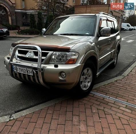 Mitsubishi Pajero, 2006г. 3.2л. дизель Київ в кредит