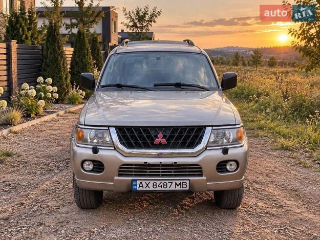 Mitsubishi Pajero, 2002г. 3.0л. бензин Полтава в кредит