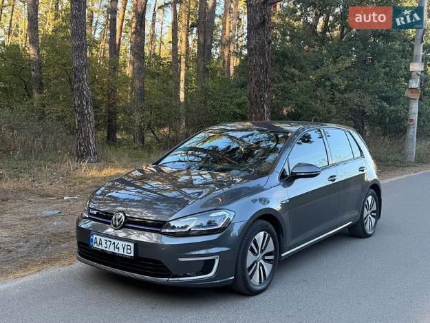 Volkswagen E-golf, 2018г. 0.0л. Електро Київ в кредит