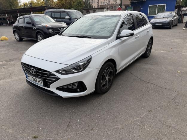 Hyundai I30, 2021г. 1.5л. гібрид Кривий Ріг в кредит