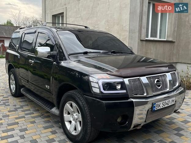 Nissan Armada, 2006г. 5.6л. бензин Рівне в кредит