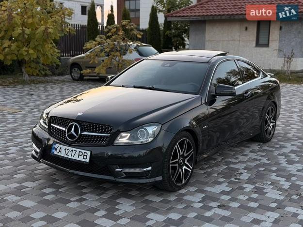 Mercedes-benz C-class, 2012г. 1.8л. бензин Київ в кредит