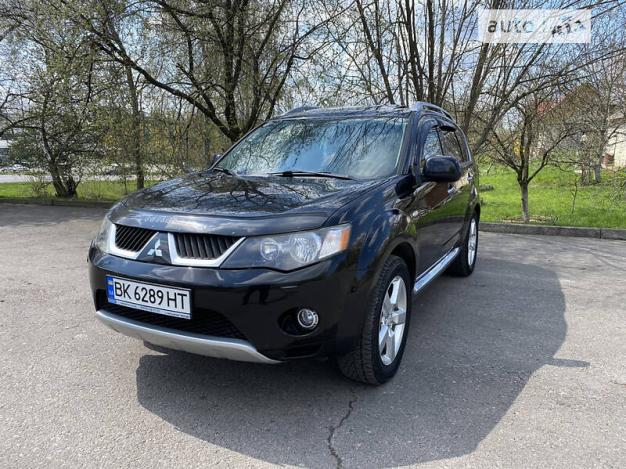 Mitsubishi Outlander xl, 2009г. 3.0л. бензин Рівне в кредит