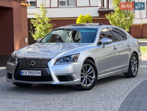 Lexus Ls, 2013г. 4.6л. бензин Івано-Франківськ в кредит