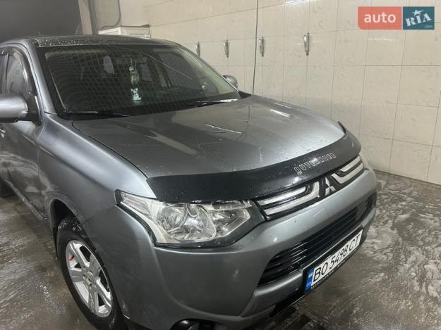 Mitsubishi Outlander, 2013г. 2.0л. гібрид Тернопіль в кредит
