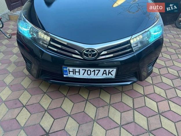 Toyota Corolla, 2013г. 1.3л. гібрид Одеса в кредит