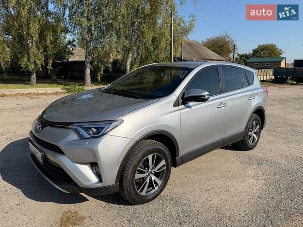 Toyota Rav4, 2017г. 2.0л. гібрид Полтава в кредит