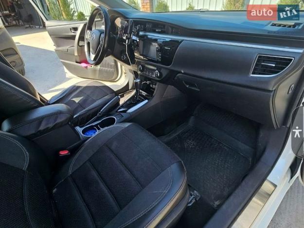 Toyota Corolla, 2016г. 1.6л. бензин Київ в кредит