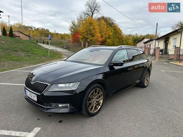 Skoda Superb, 2016г. 2.0л. дизель Луцьк в кредит