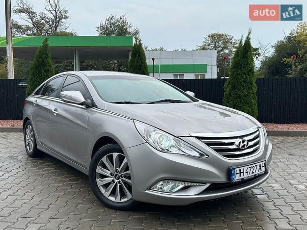 Hyundai Sonata, 2014г. 2.0л. бензин Одеса в кредит
