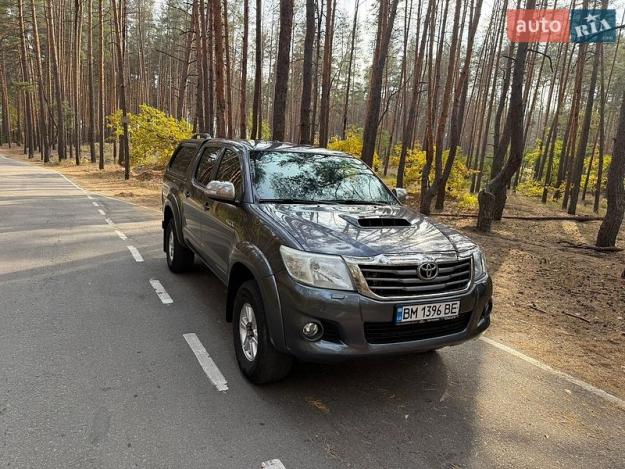Toyota Hilux, 2014г. 2.5л. дизель Полтава в кредит