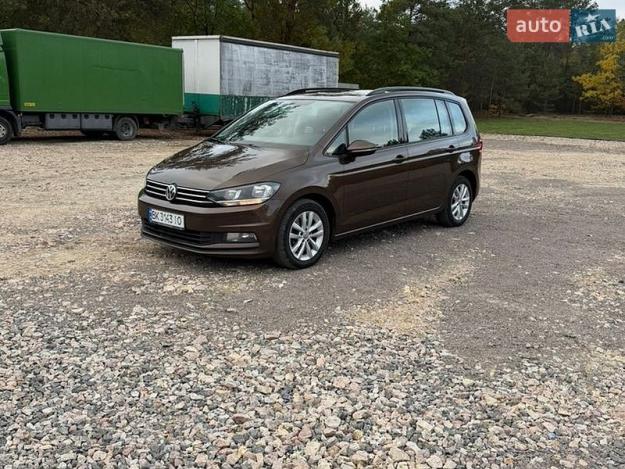 Volkswagen Touran, 2016г. 2.0л. дизель Рівне в кредит