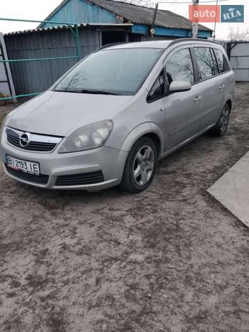 Opel Zafira, 2006г. 1.6л. бензин Полтава в кредит