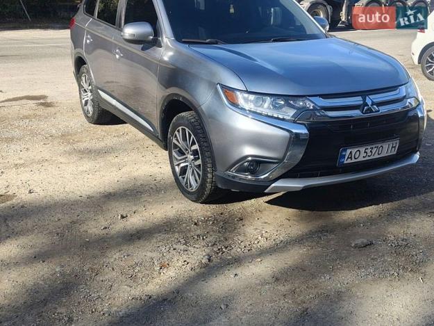 Mitsubishi Outlander, 2018г. 2.4л. бензин Ужгород в кредит