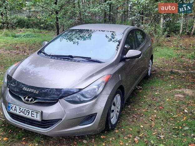 Hyundai Elantra, 2013г. 1.8л. бензин Рівне в кредит